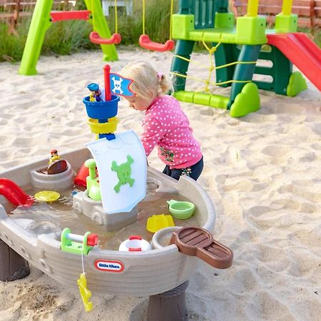 Domki Heyne Holiday Ustka Exteriör bild